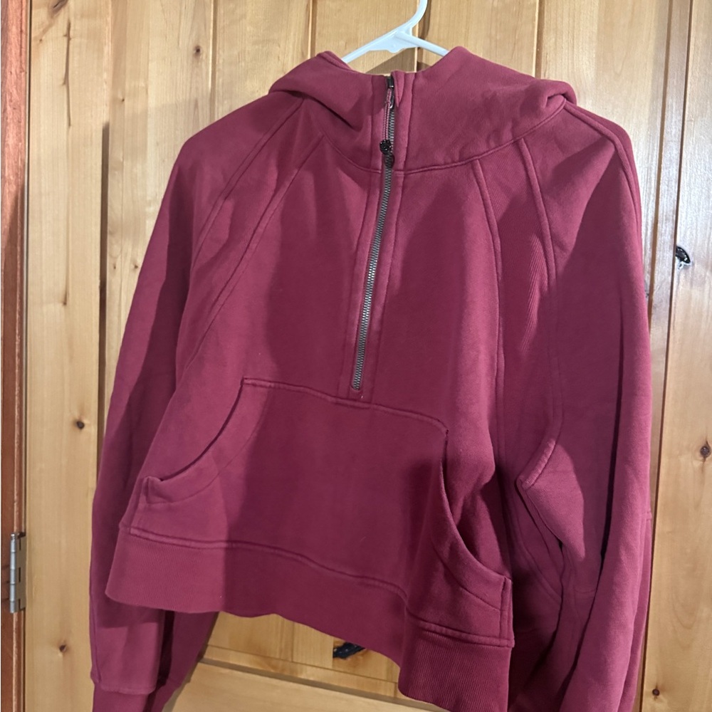 Lululemon half zip cropped scuba size M/L